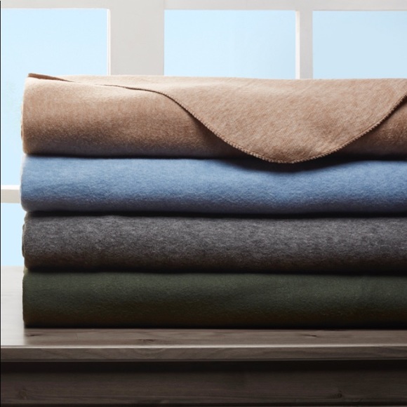 Mainstays Value Bed Blanket, Full/Queen, Tan - Picture 2 of 4